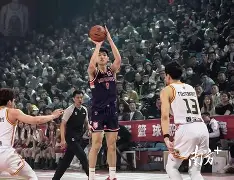 赛后突围战来临，广州队围绕NBA季后赛再遭质疑，球迷炸锅，医务组通报恢复的简单介绍