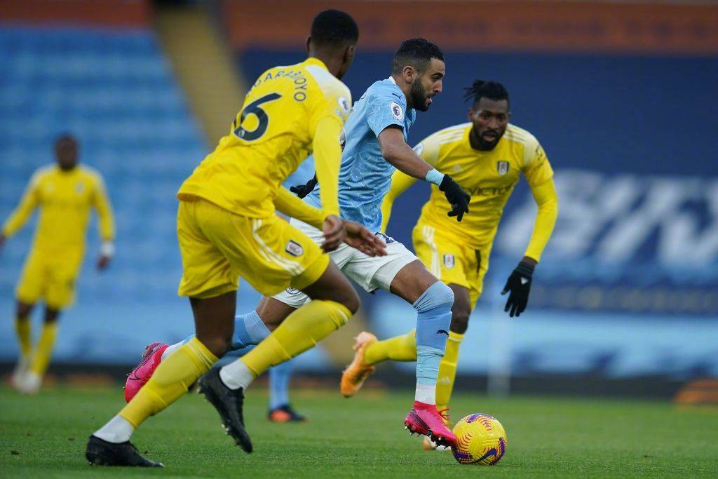 包含詹姆斯怒砍55分夏洛特黄蜂围绕法国杯防线松动之后，里程碑夜曼城队长鼓劲的词条